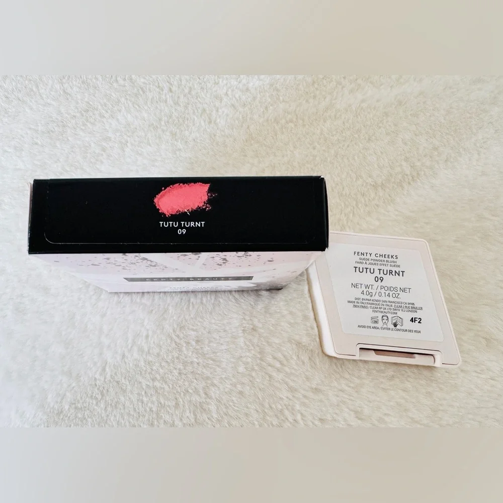 Fenty Beauty Tutu Turnt Suede Powder Blush - NIB